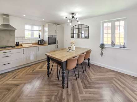 Rhondda Vale, Aylesham, Image 3
