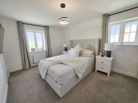 Rhondda Vale, Aylesham, Image 9