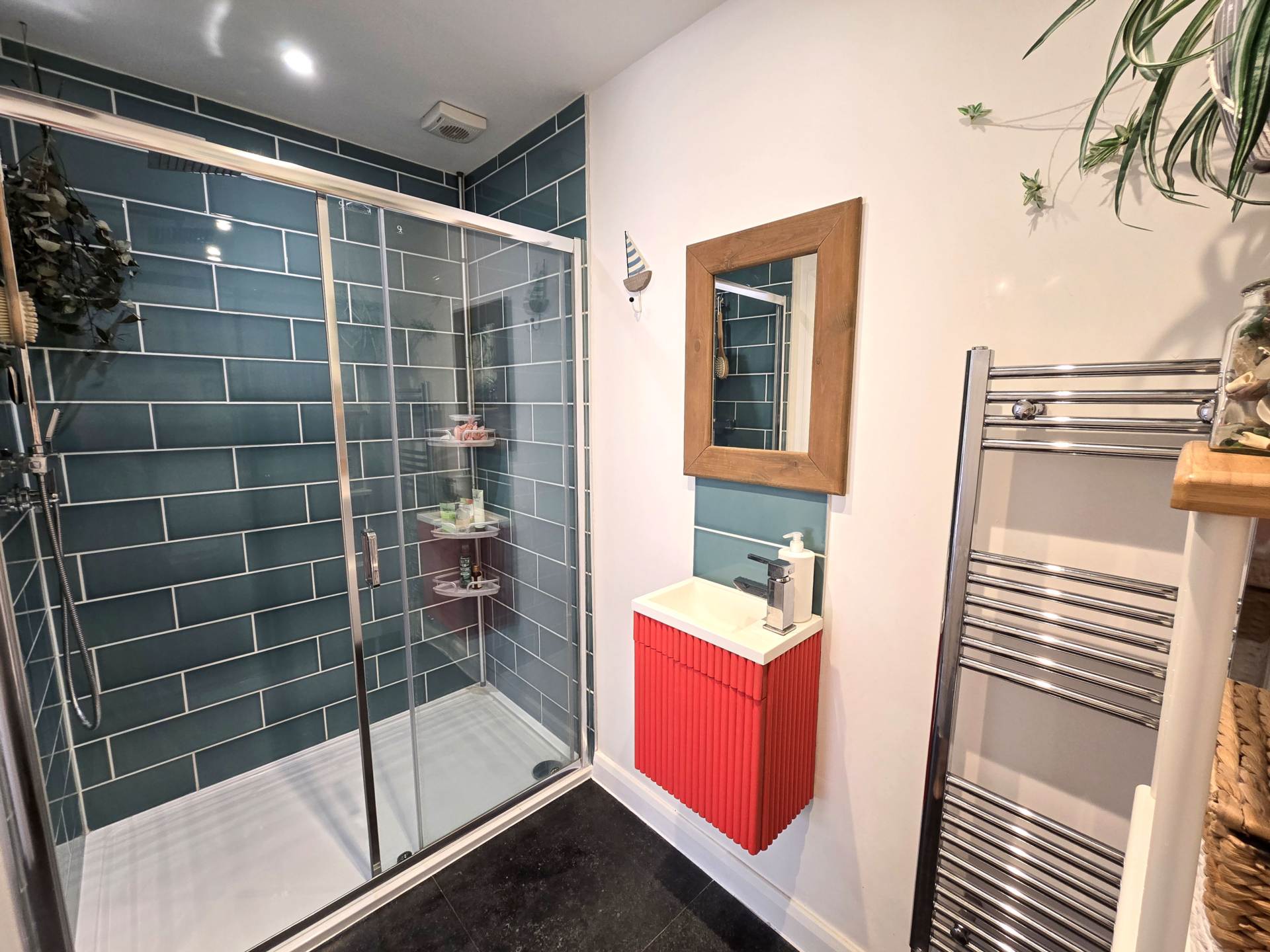 Hillside Avenue, Canterbury, Image 10