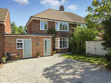 Hillside Avenue, Canterbury