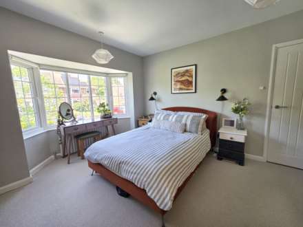 Hillside Avenue, Canterbury, Image 13