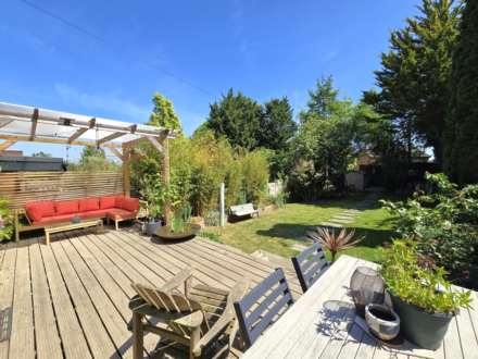 Hillside Avenue, Canterbury, Image 18