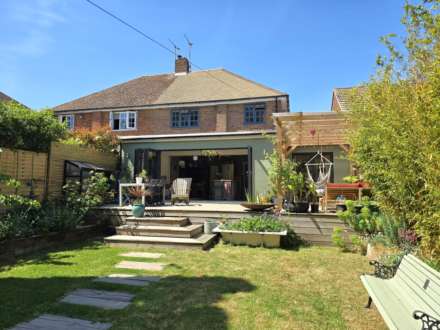 Hillside Avenue, Canterbury, Image 2