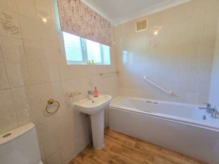 Ashford Road, Canterbury, Image 12