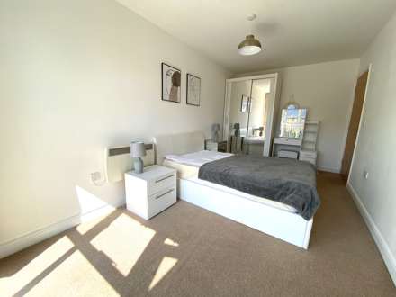 Bingley Court, Canterbury, Image 10
