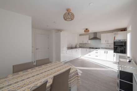 Basing Avenue, Canterbury, Image 2