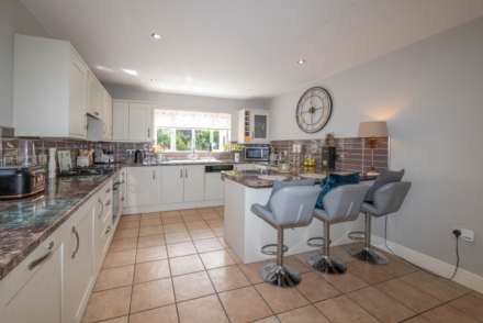 Little Copse Close, Chartham, Image 3