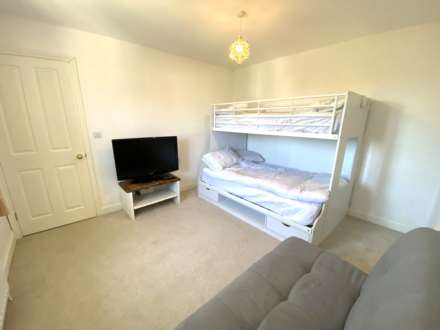 Cromwell Road, Canterbury, Image 16