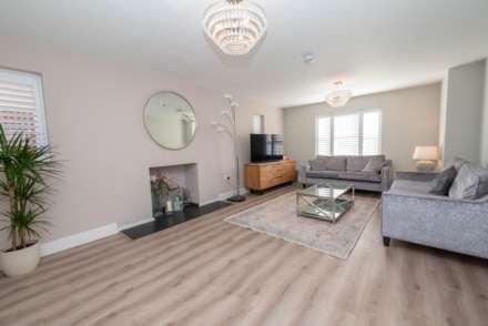 Bluebell Avenue, Littlebourne, Image 6