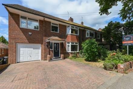 Hales Drive, Canterbury