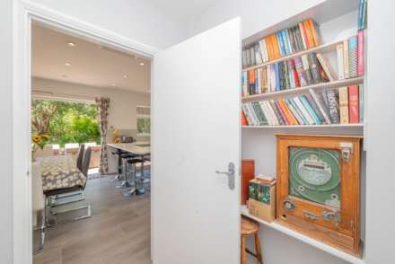 Hales Drive, Canterbury, Image 10