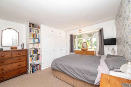 Hales Drive, Canterbury, Image 14