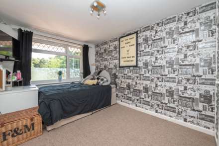 Hales Drive, Canterbury, Image 16