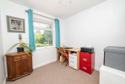 Hales Drive, Canterbury, Image 17