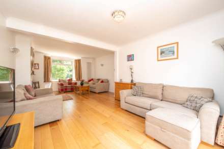 Hales Drive, Canterbury, Image 5