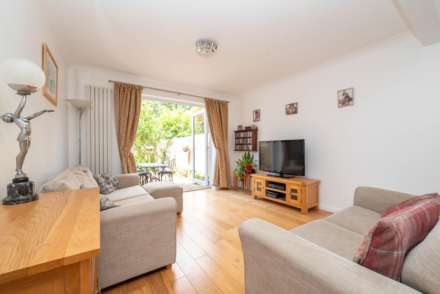 Hales Drive, Canterbury, Image 7