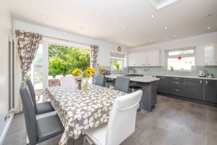 Hales Drive, Canterbury, Image 8