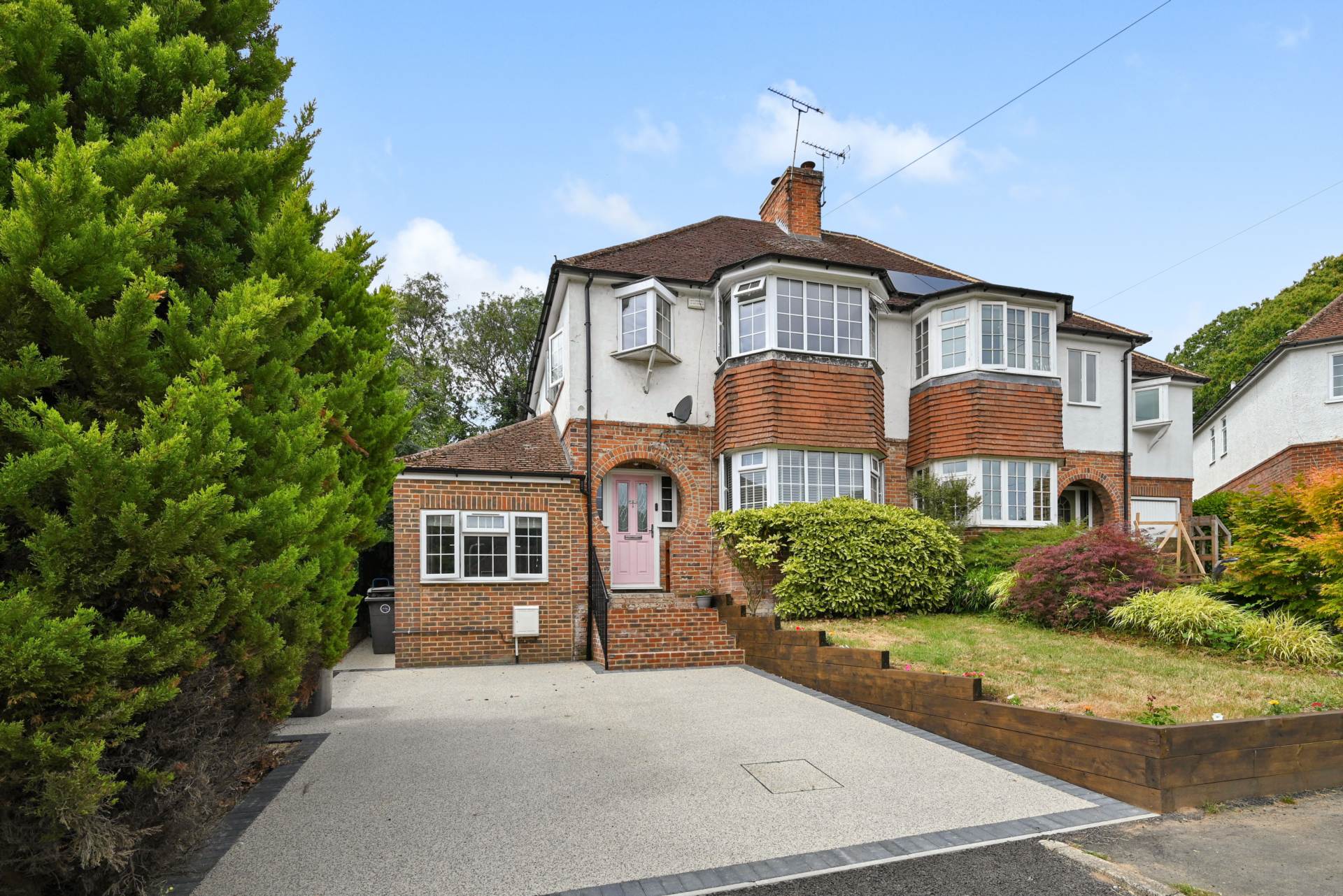 Orchard Close, Canterbury, Image 1