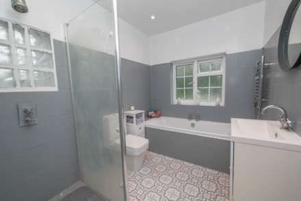 Orchard Close, Canterbury, Image 17