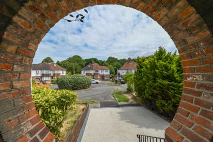 Orchard Close, Canterbury, Image 21