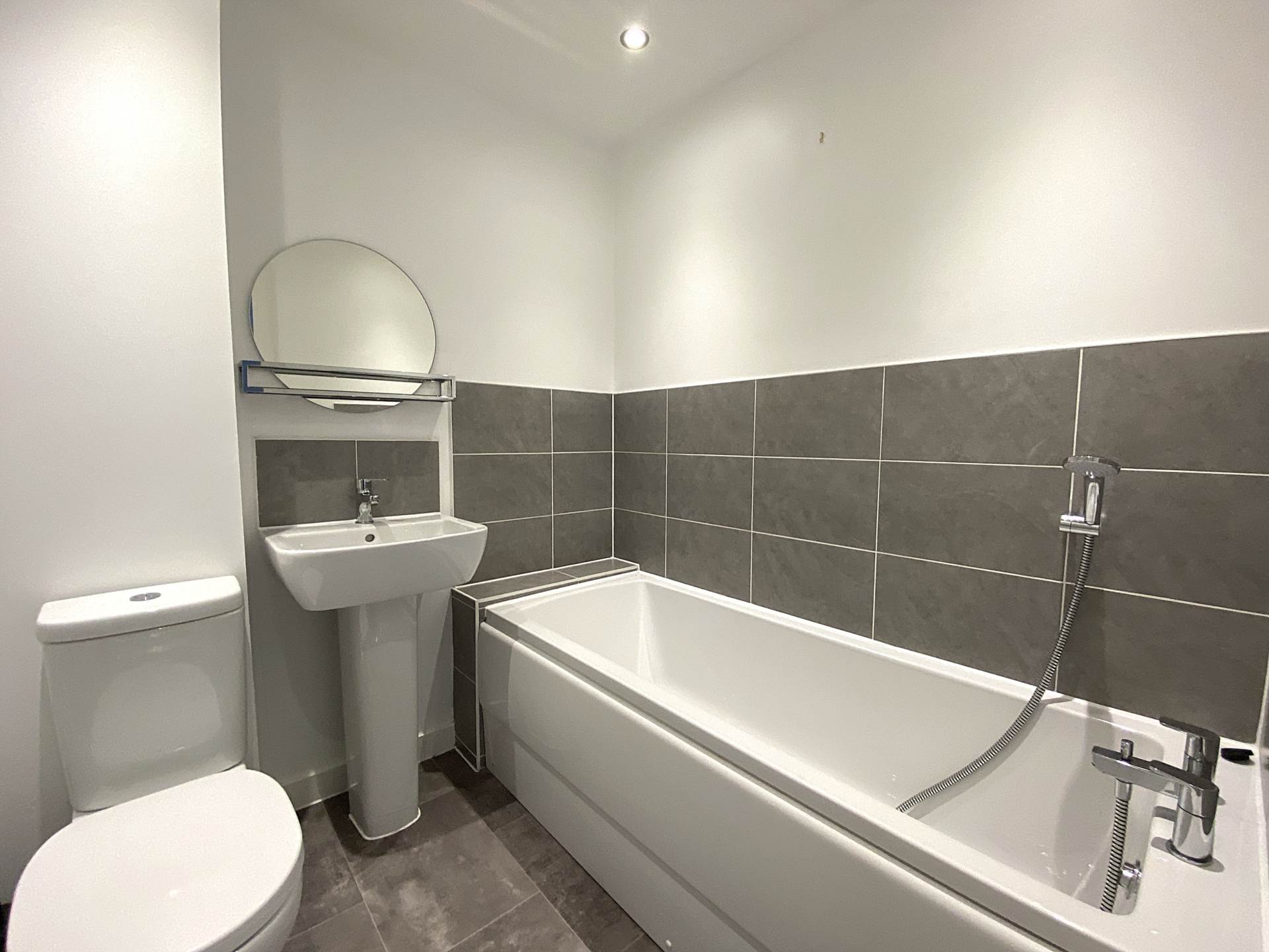 Central Boulevard, Canterbury, Image 12