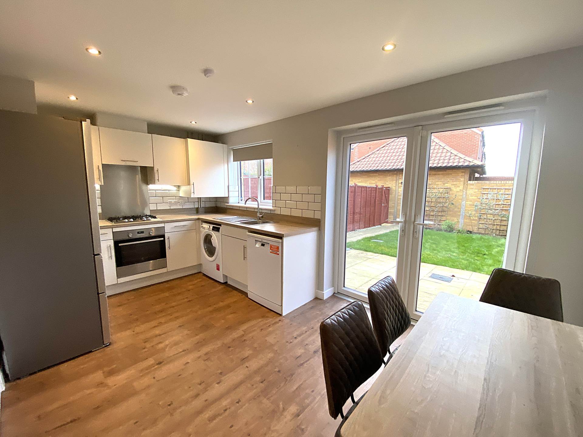 Central Boulevard, Canterbury, Image 2