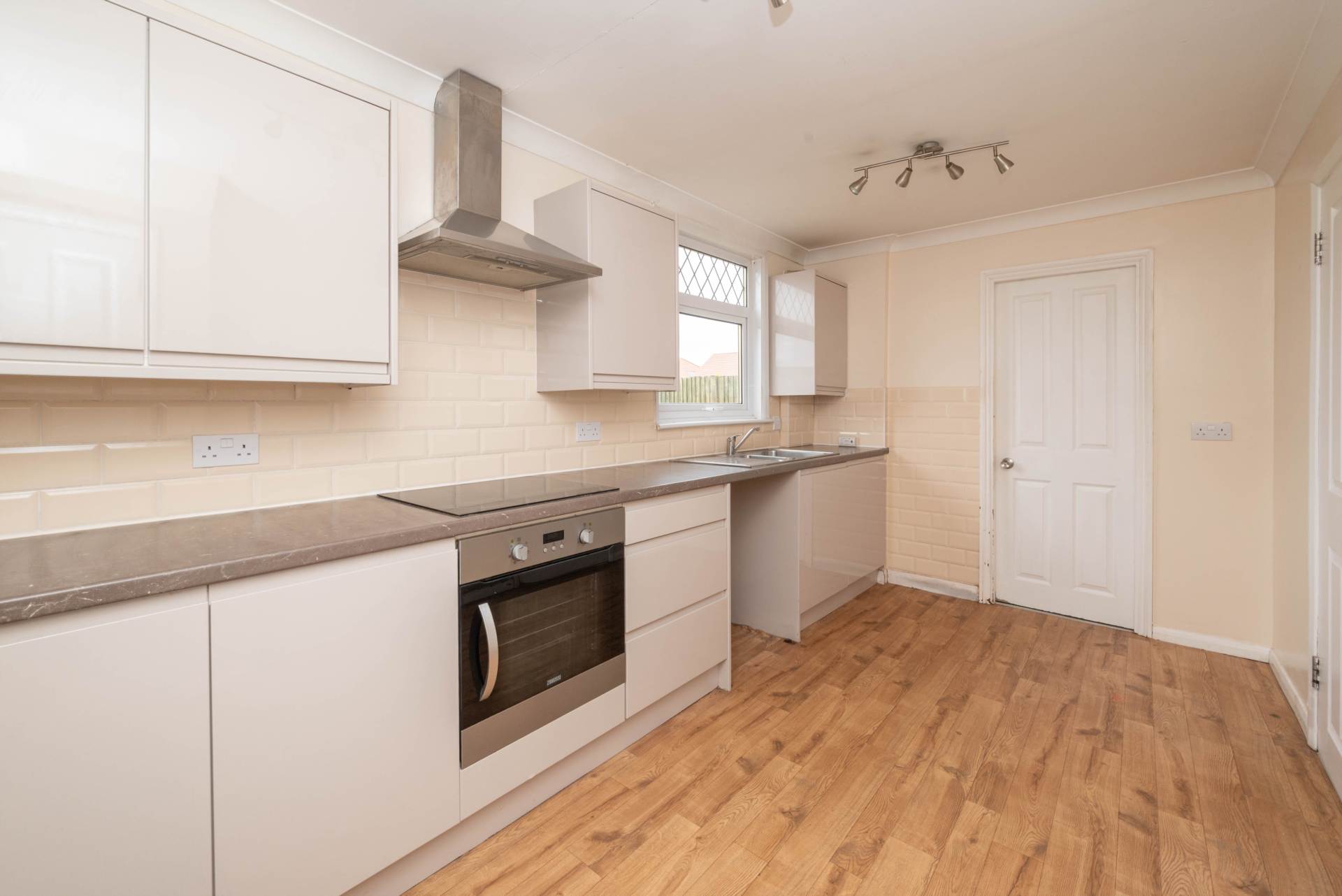 Kings Road, Aylesham, Image 4
