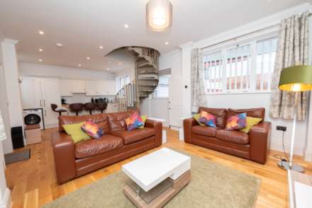 Hawks Lane, Canterbury, Image 2