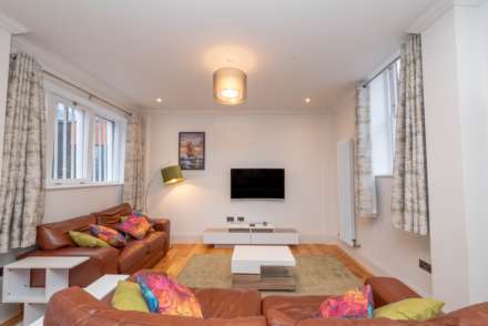 Hawks Lane, Canterbury, Image 7