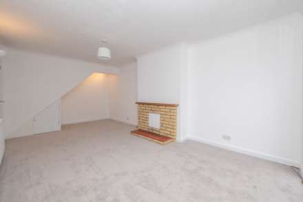 Ladywood Road, Sturry, Image 4