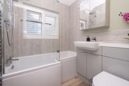 Cherry Drive, Canterbury, Image 10