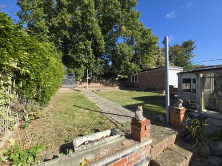 Cedar Road, Canterbury, Image 10