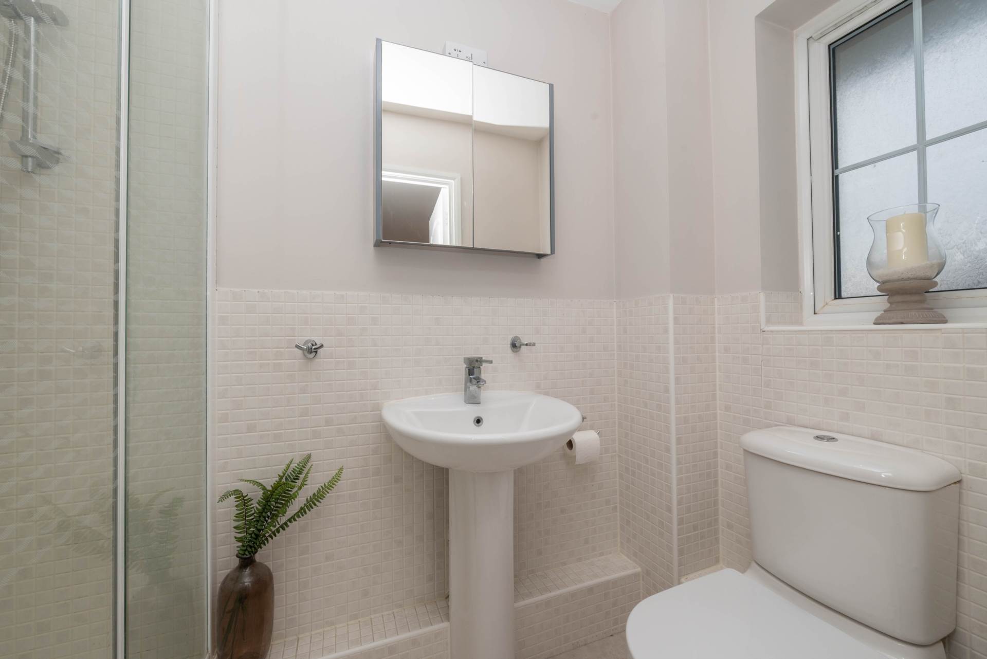 St Pauls Crescent, Boughton, Image 11