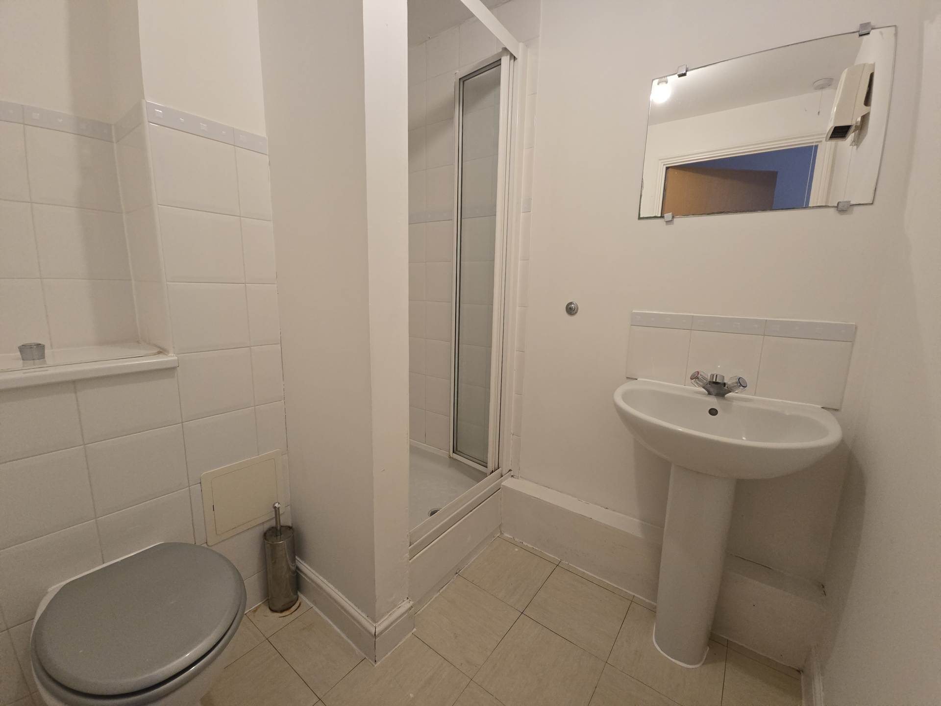 Bingley Court, Canterbury, Image 6