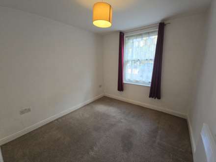 Bingley Court, Canterbury, Image 5