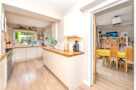 Durham Close, Canterbury, Image 6