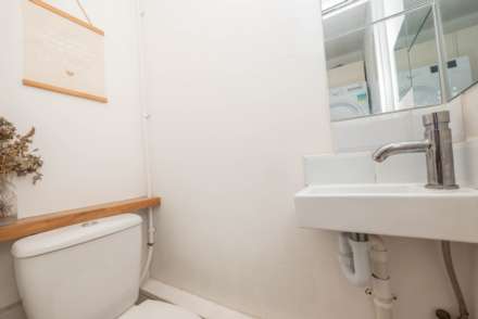 Durham Close, Canterbury, Image 9