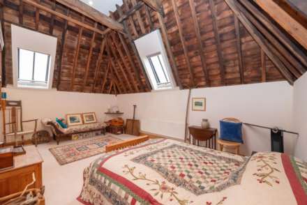 Deanery Farm Oast, Chartham, Image 11