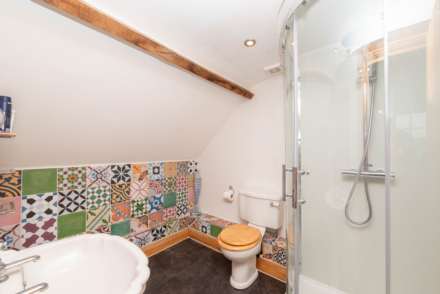 Deanery Farm Oast, Chartham, Image 12