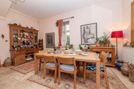 Deanery Farm Oast, Chartham, Image 4