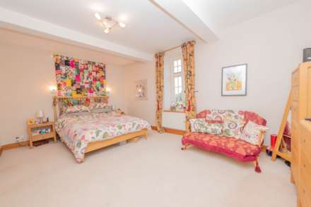 Deanery Farm Oast, Chartham, Image 6