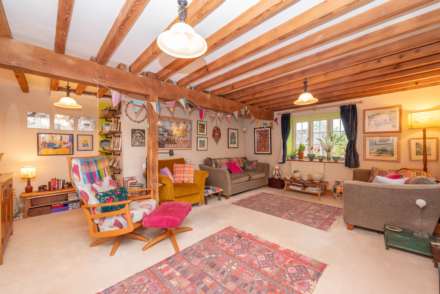 Deanery Farm Oast, Chartham, Image 9