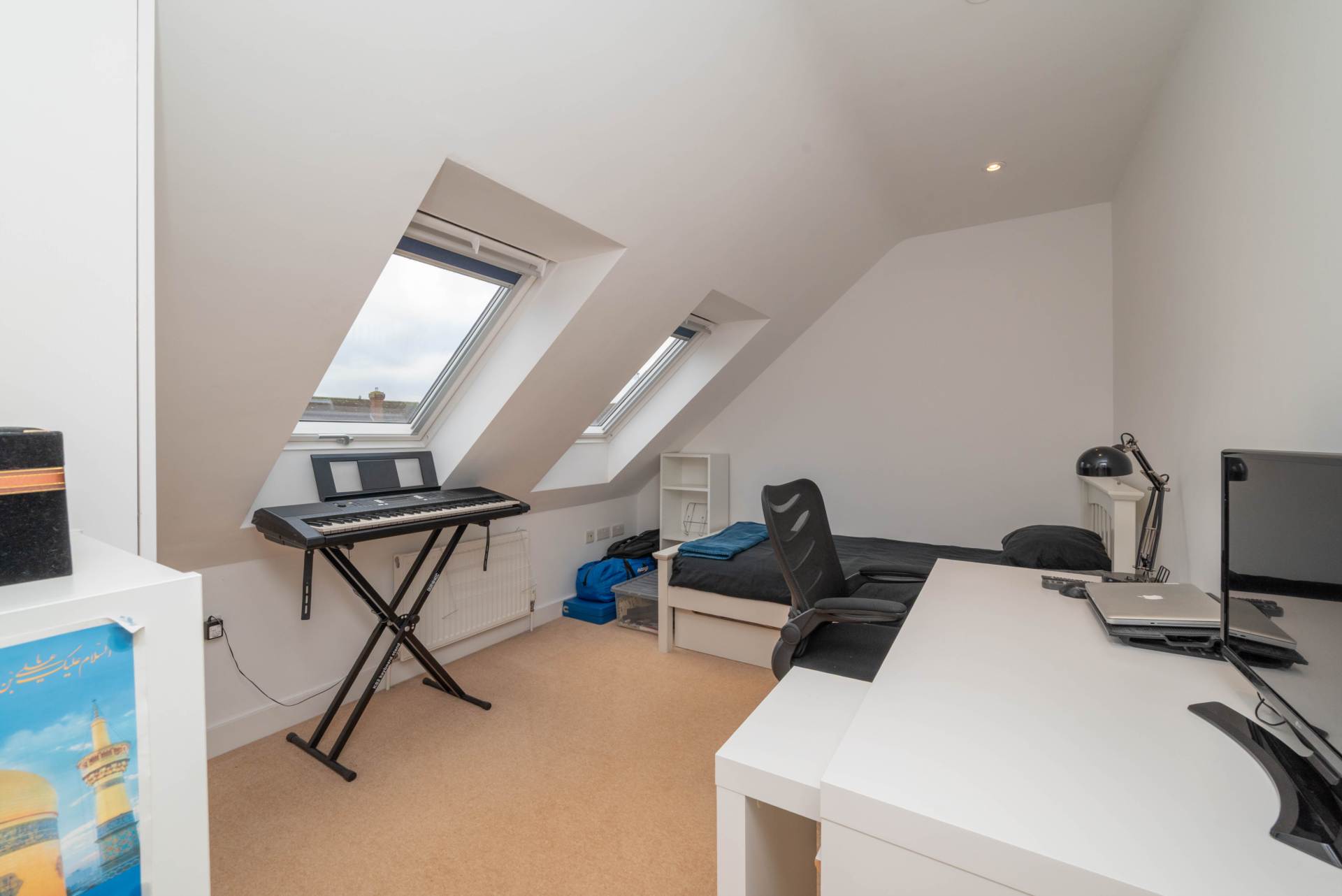 Riverside Close, Bridge, Image 15