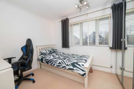 Riverside Close, Bridge, Image 12