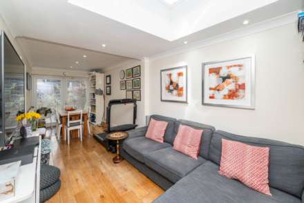 Riverside Close, Bridge, Image 7