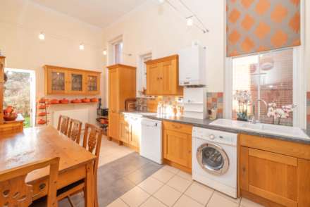 Tower View, Chartham, Image 9