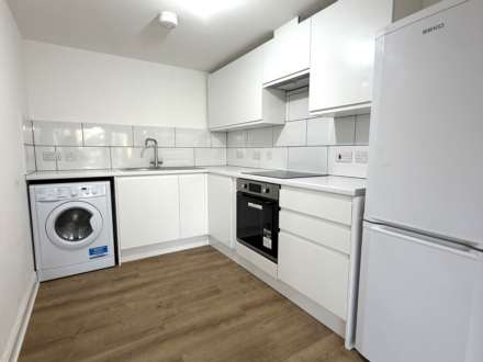 Bingley Court, Canterbury, Image 2