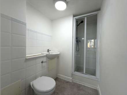 Bingley Court, Canterbury, Image 6