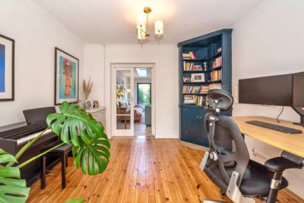 Hillside Avenue, Canterbury, Image 11