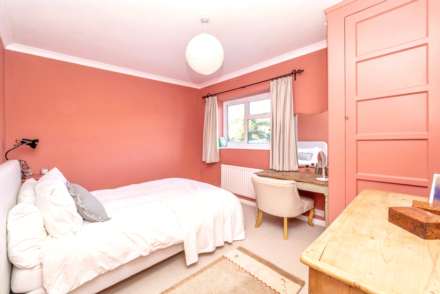 Hillside Avenue, Canterbury, Image 13